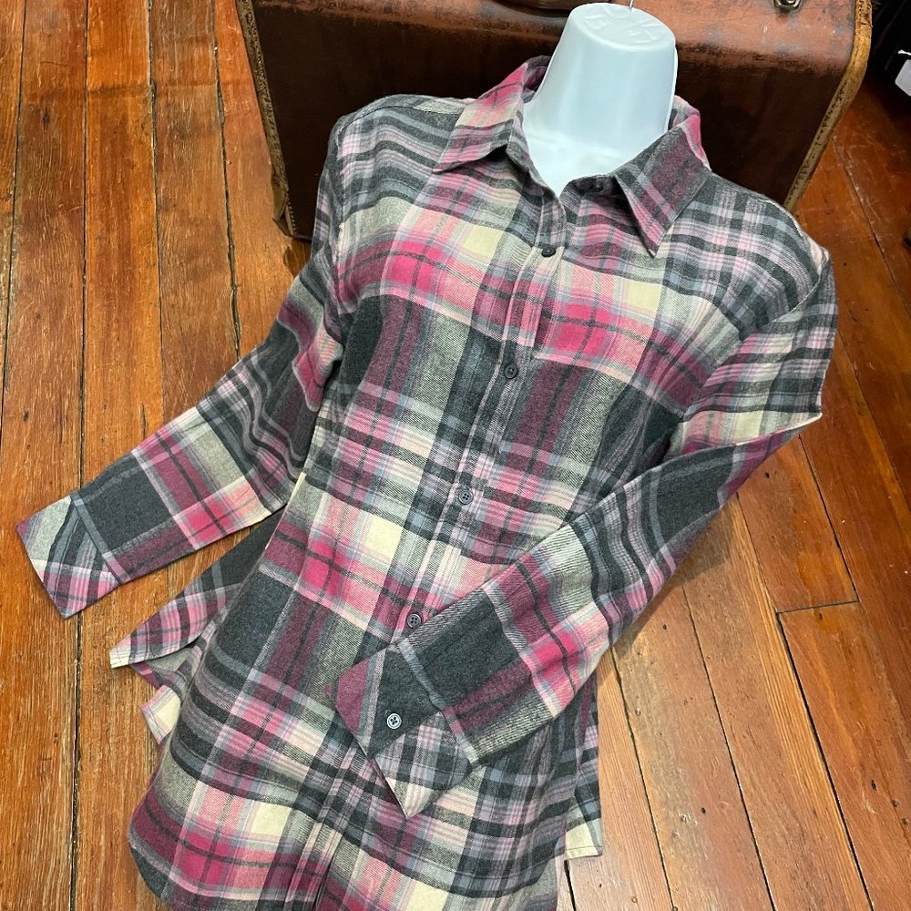 Keren Hart flannel NWT.